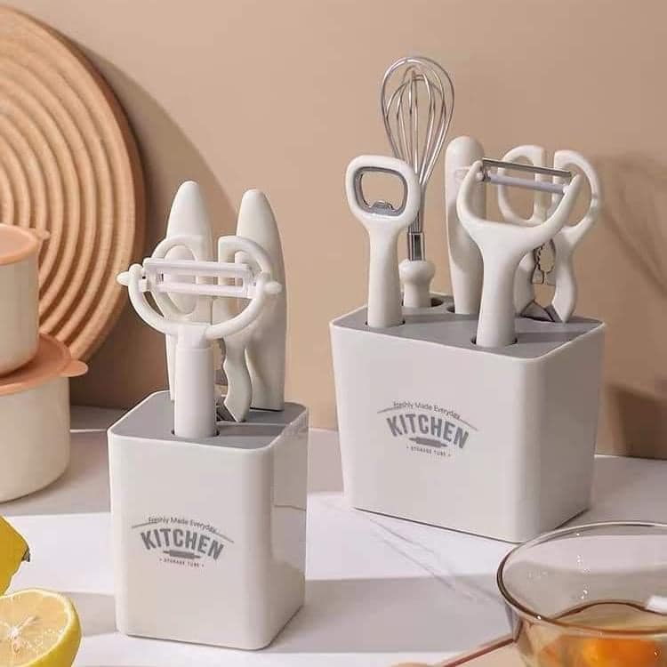Kitchen tools