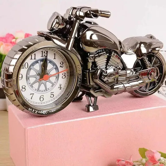 Vintage Alarm Clock Retro Oil Lamp Alarm Clock Watch Table Kerosene Light Clock Living Room Decor Articles Office Craft Ornament