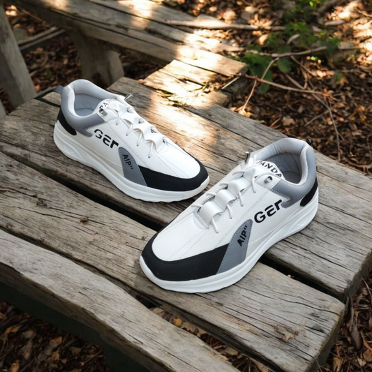 Men's waterproof sneakers Casual sneakers for men are lightweight and breathable shoes