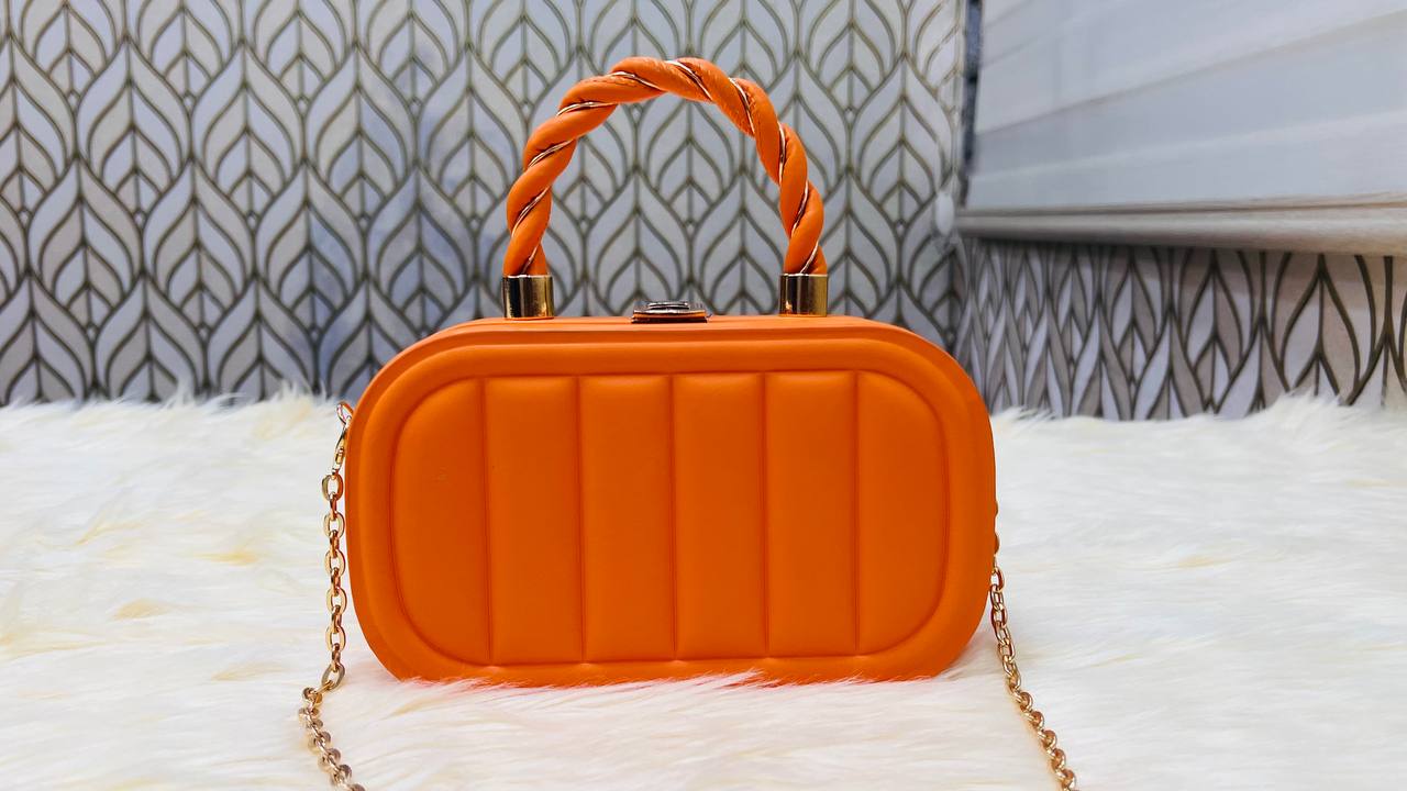 IELGY women's high-end chain solid color box small square bag RM86