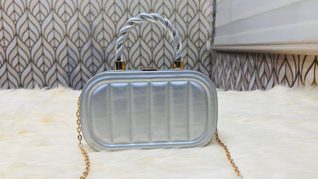 IELGY women's high-end chain solid color box small square bag RM86